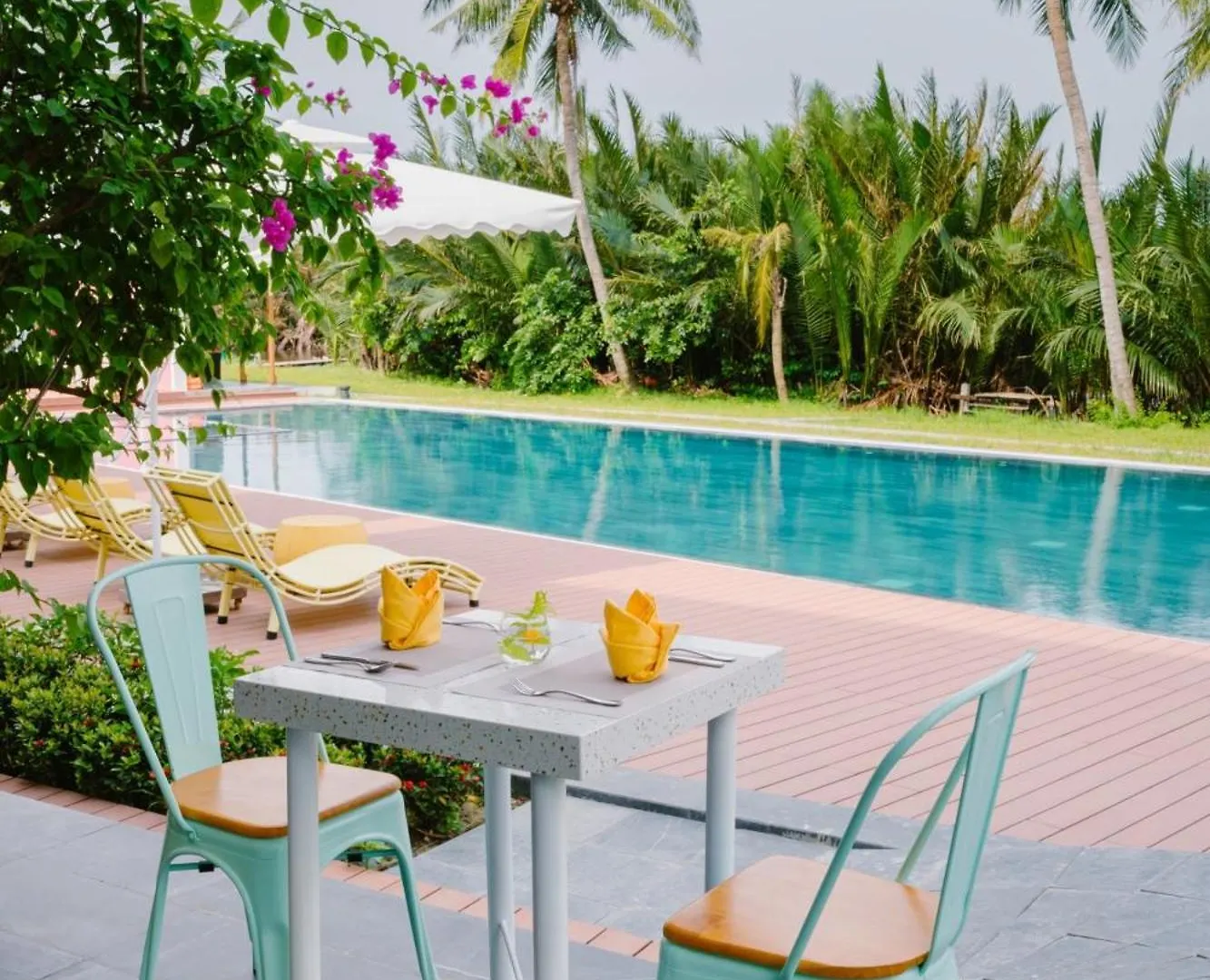 Moodhoian Riverside Resort & Spa Hội An Hotel