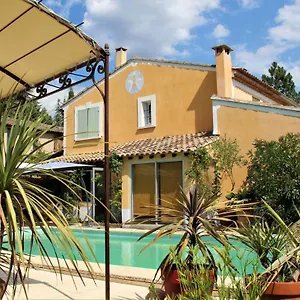 https://les-moineaux.fr-provencehotel.com